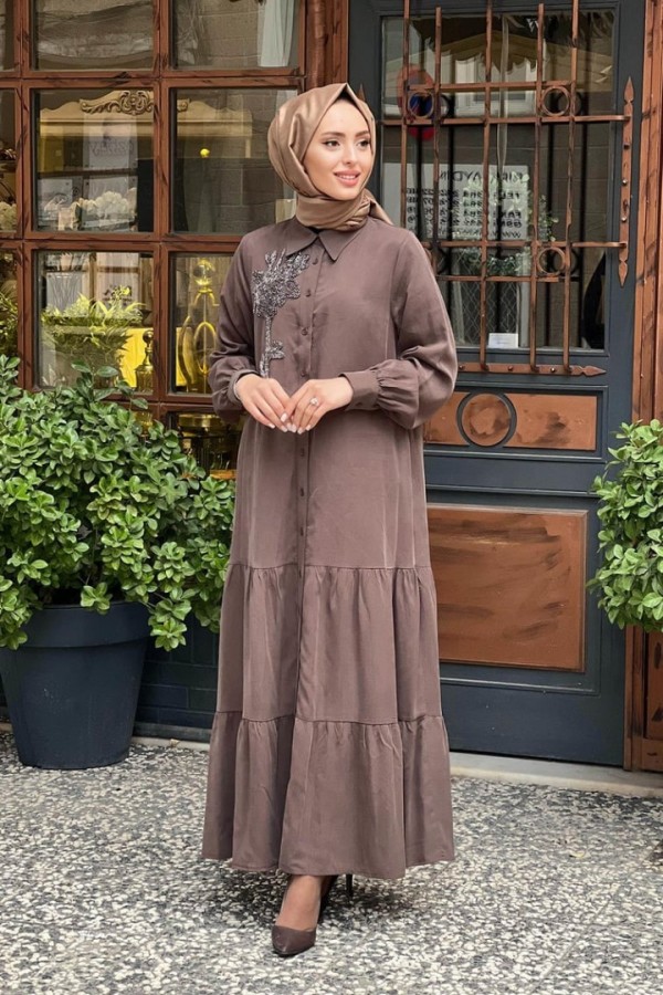 İŞLEME DETAYLI ELBİSE KAHVE